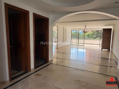 Apartamento en venta en El Poblado, Medellín · foto 6 de 11