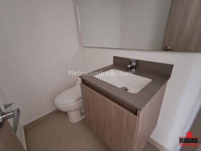 Apartaestudio en venta en San Nicolas, Rionegro, 55 m² · foto 10 de 13