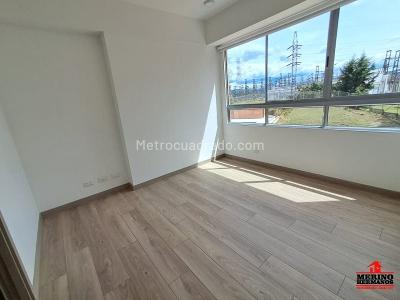 Apartaestudio en venta en San Nicolas, Rionegro, 55 m² · foto 2 de 13