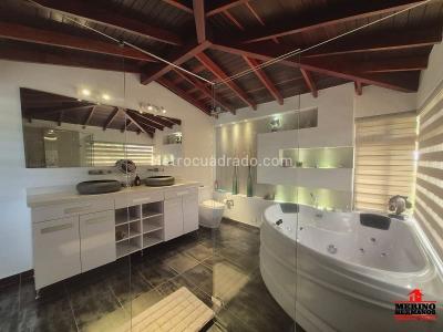 Casa de 3 alcobas en venta en Alto De Las Flores, Sabaneta, 350 m² · foto 8 de 20