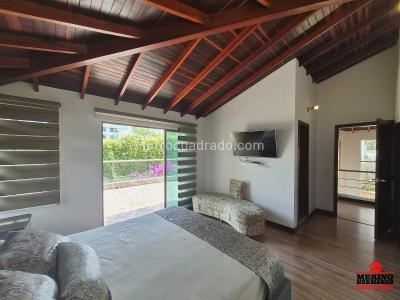 Casa de 3 alcobas en venta en Alto De Las Flores, Sabaneta, 350 m² · foto 10 de 20
