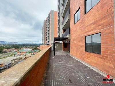 Apartamento de 2 alcobas en venta en Barro Blanco, Rionegro, 120 m² · foto 2 de 16
