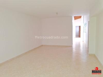 Apartamento de 4 alcobas en venta en San Bernardo, Medellín, 93 m² · foto 2 de 13