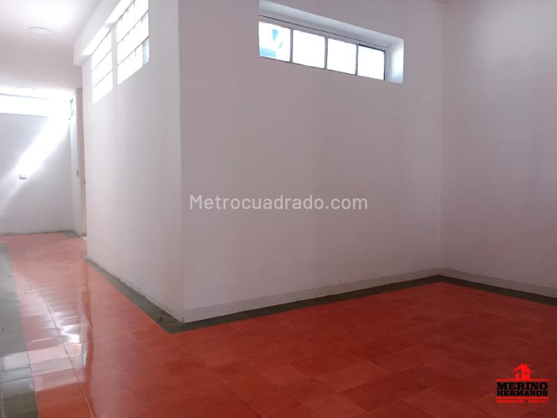 Casa Remodelada de 4 Alcobas en Centro - 7