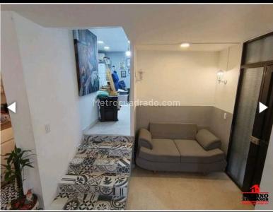 Casa de 5 alcobas en venta en Calasanz, Medellín, 175 m² · foto 4 de 13