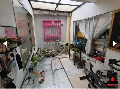 Casa de 5 alcobas en venta en Calasanz, Medellín, 175 m² · foto 5 de 13