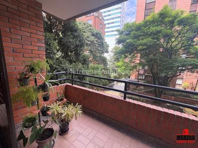 Apartamento de 4 alcobas en venta en El Poblado, Medellín, 172 m² · foto 3 de 3