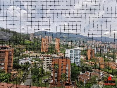 Apartamento de 3 alcobas en venta en Las Lomas, Medellín, 171 m² · foto 17 de 18