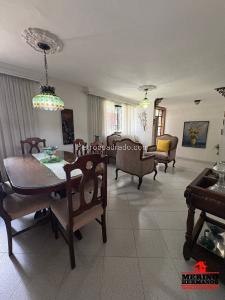 Casa de 5 alcobas en venta en Santa Monica, Medellín, 168 m² · foto 6 de 16
