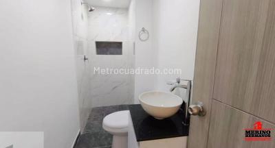 Casa de 5 alcobas en venta en Santa Teresita, Medellín, 171 m² · foto 10 de 20
