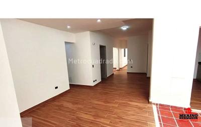Casa de 5 alcobas en venta en Santa Teresita, Medellín, 171 m² · foto 18 de 20