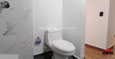 Casa de 5 alcobas en venta en Santa Teresita, Medellín, 171 m² · foto 4 de 20