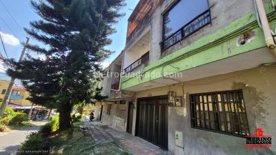 Casa de 5 alcobas en venta en Tejelo, Medellín, 520 m² · foto 2 de 20