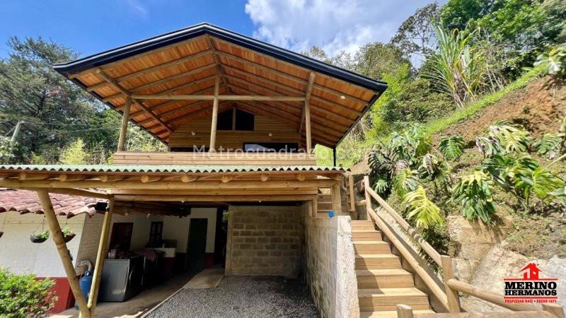 Charming Cabin for Rent in Santa Elena - 2