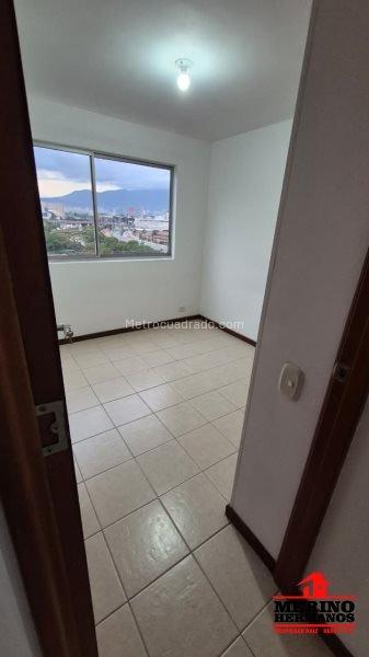 Apartamento Luminoso de 3 Alcobas en La Aguacatala - 6