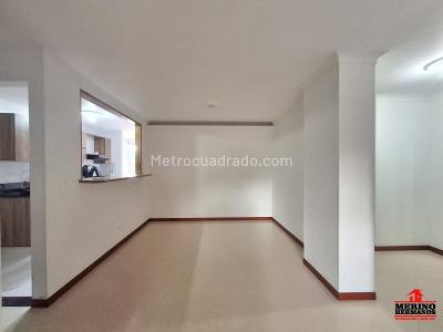 Apartamento de 3 alcobas en venta en Laureles, Medellín, 96 m² · foto 3 de 10