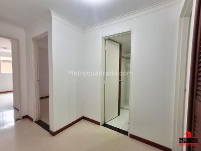 Apartamento de 3 alcobas en venta en Laureles, Medellín, 96 m² · foto 6 de 10