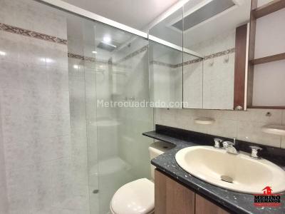 Apartamento de 3 alcobas en venta en Laureles, Medellín, 96 m² · foto 10 de 10