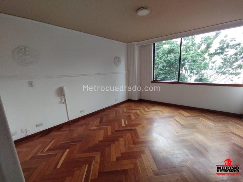 Spacious 2BR Apartment in Poblado with Amenities - 5