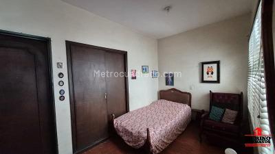Casa de 5 alcobas en venta en La Castellana, Medellín, 270 m² · foto 15 de 20