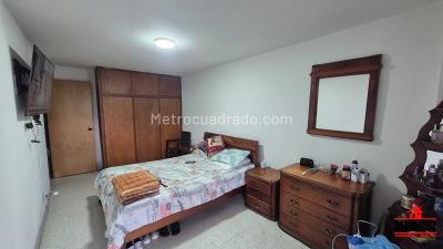 Casa en venta en Centro, Itagüí · foto 12 de 17