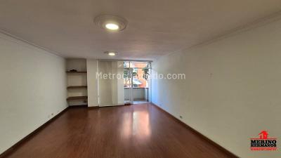 Apartamento de 3 alcobas en venta en Laureles, Medellín, 110 m² · foto 5 de 11