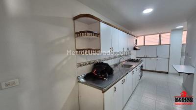 Apartamento de 3 alcobas en venta en Laureles, Medellín, 110 m² · foto 7 de 11