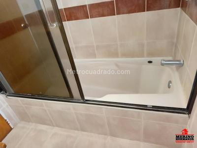 Casa de 5 alcobas en venta en La Catolica, Rionegro, 300 m² · foto 12 de 20