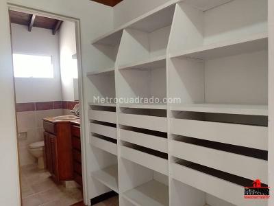 Casa de 5 alcobas en venta en La Catolica, Rionegro, 300 m² · foto 16 de 20