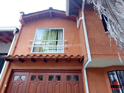 Casa de 5 alcobas en venta en La Catolica, Rionegro, 300 m² · foto 2 de 20