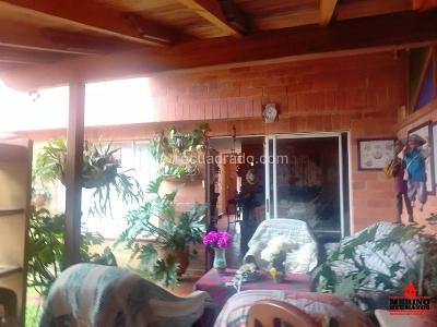 Casa de 3 alcobas en venta en San Nicolas, Rionegro, 189 m² · foto 15 de 20