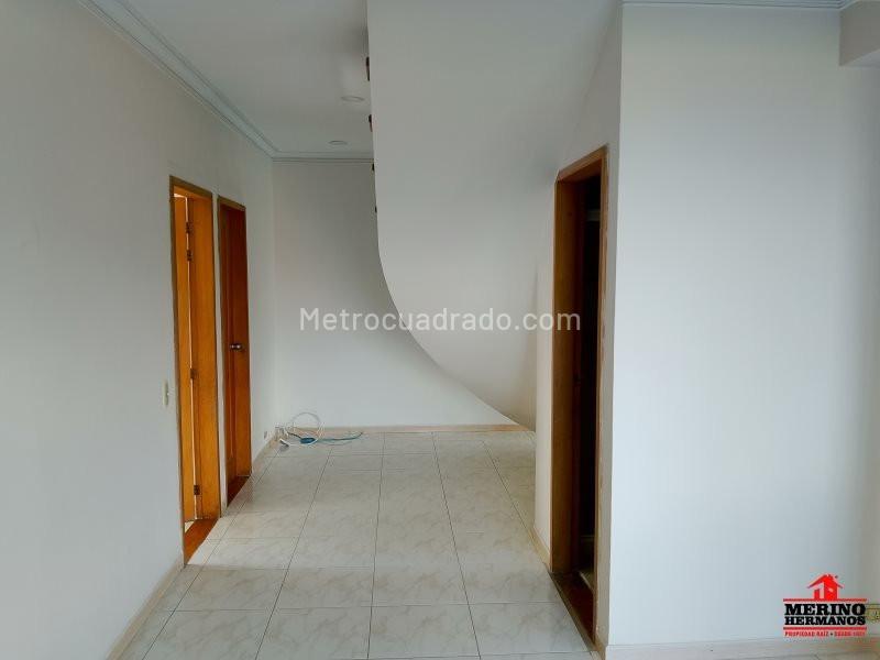 Duplex 4BR Apartment for Rent in Loma de Los Bernal - 5