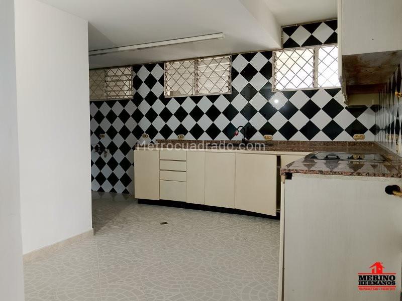 Duplex 4BR Apartment for Rent in Loma de Los Bernal - 8