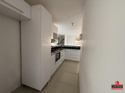 Apartamento en venta en El Portal, Envigado · foto 3 de 12
