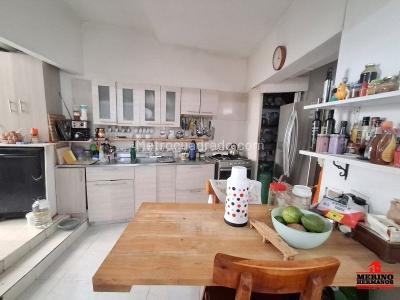 Apartamento de 3 alcobas en venta en Laureles, Medellín, 129 m² · foto 3 de 13