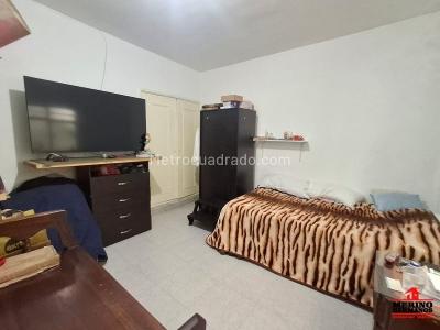 Apartamento de 3 alcobas en venta en Laureles, Medellín, 129 m² · foto 7 de 13