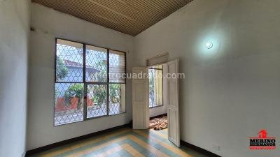 Casa de 3 alcobas en venta en Boston, Medellín, 130 m² · foto 3 de 19