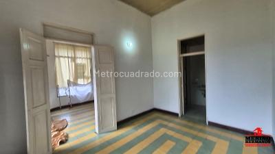 Casa de 3 alcobas en venta en Boston, Medellín, 130 m² · foto 4 de 19
