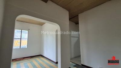 Casa de 3 alcobas en venta en Boston, Medellín, 130 m² · foto 5 de 19