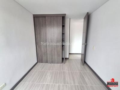 Apartamento de 3 alcobas en venta en Vegas De La Doctora, Sabaneta, 70 m² · foto 6 de 12