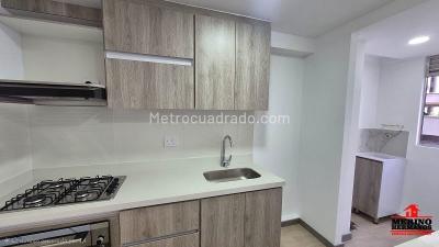 Apartamento de 3 alcobas en venta en Niquia, Bello, 50 m² · foto 2 de 20