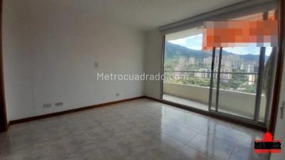 Apartamento de 3 alcobas en arriendo en Altos Del Poblado, Medellín, 100 m² · foto 3 de 20