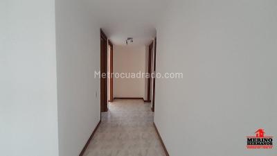 Apartamento de 3 alcobas en arriendo en Altos Del Poblado, Medellín, 100 m² · foto 10 de 20