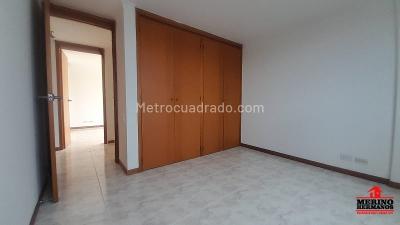 Apartamento de 3 alcobas en arriendo en Altos Del Poblado, Medellín, 100 m² · foto 12 de 20