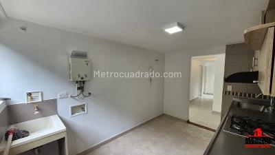 Apartamento en venta en San Javier, Medellín · foto 4 de 18