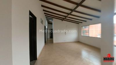 Apartamento de 3 alcobas en arriendo en La America, Medellín, 94 m² · foto 2 de 20