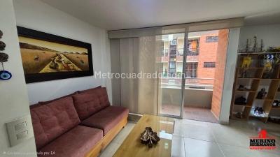 Apartamento en venta en La Floresta, Medellín · foto 3 de 17