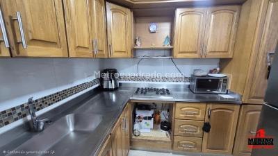 Apartamento en venta en La Floresta, Medellín · foto 6 de 17
