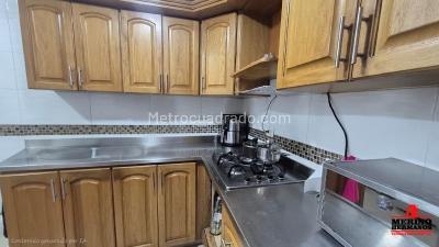 Apartamento en venta en La Floresta, Medellín · foto 7 de 17