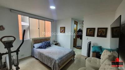 Apartamento en venta en La Floresta, Medellín · foto 13 de 17